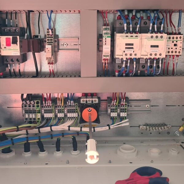 instalatii_electrice